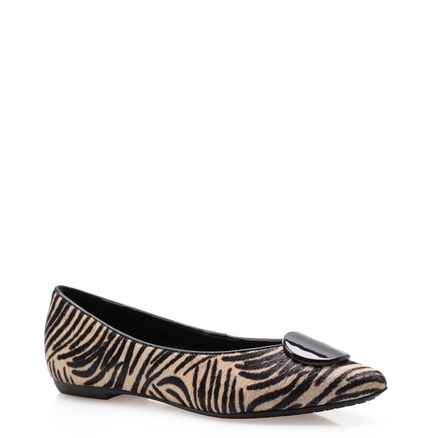 Sapatilha Fivela Encapada Couro Pelo - Zebra