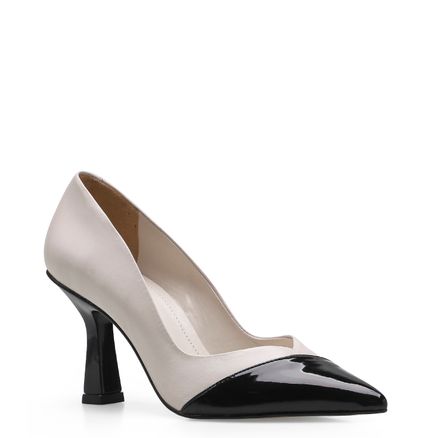 Scarpin Cecília - Couro Off White/Verniz Preto