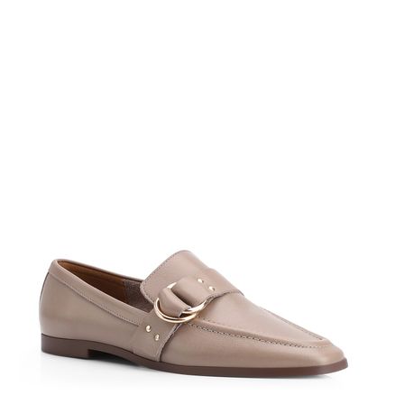 Mocassim Argola - Couro Bege Rebites